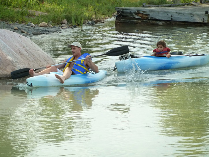 kayaking-near-shore